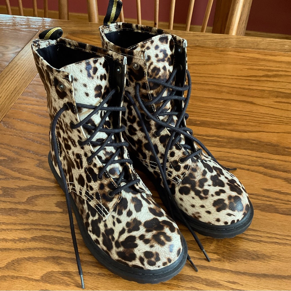 Arizona Jean Co Cheetah Print Combat Boots, Women’s Sz 7.5